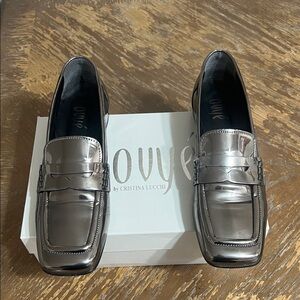 Metallic Silver Women’s Moccasin Loafers